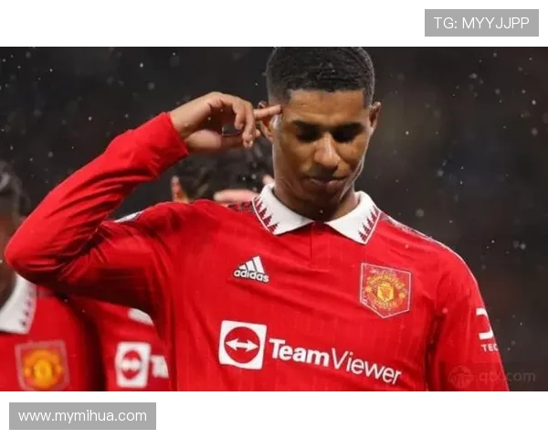 拉什福德与曼联队友关系融洽 被亲切称为糖果展现温暖一面